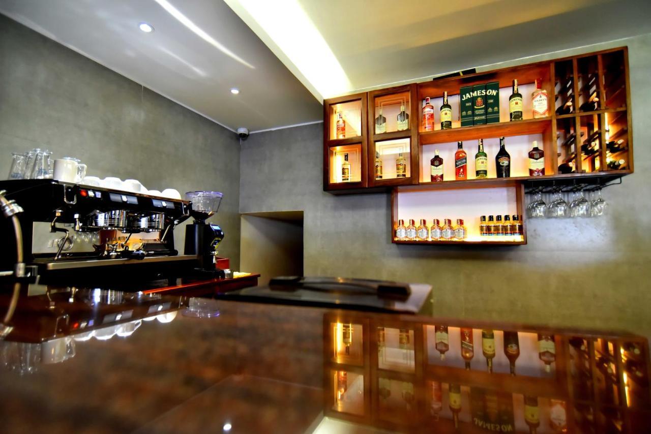 Victoria Mews Hotel 坎帕拉 外观 照片