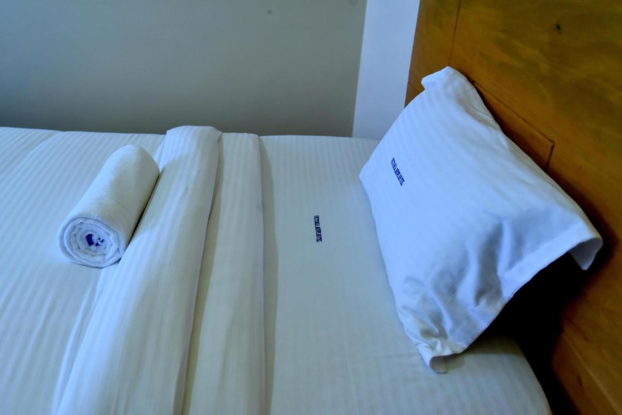 Victoria Mews Hotel 坎帕拉 外观 照片